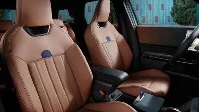 MINI Countryman - interior - front seats brown